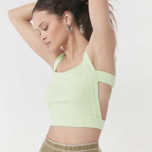 Urban Outfitters Izzy Ribbed Open Back Crop Top Size XS New - Picture 1 of 13